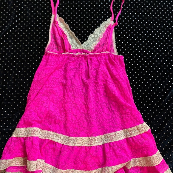 HOT PINKVictoria Secret’s lingerie hottie lace top - Picture 2 of 2